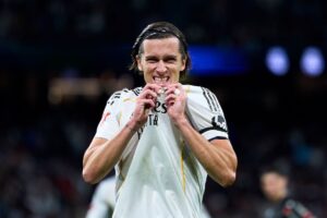 Álvaro Carreras Transfer News: Real Madrid Expected to Keep Defender as Fran García Faces Uncertain Future